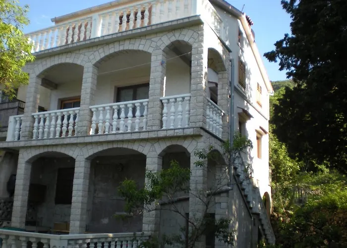 Apartment By The Sea Merag, - 11791 Cres